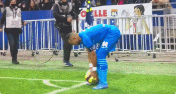 官方：利物浦旧将乔丹-伊比加盟保甲索菲亚火车头