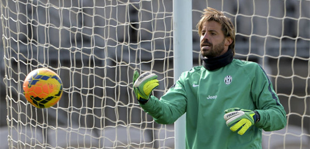 图拉姆：不认为现在踢利物浦我们就占优，每场比赛都是独立的（图拉姆：即便此刻面对利物浦也谈不上优势，每一场都是全新的较量）