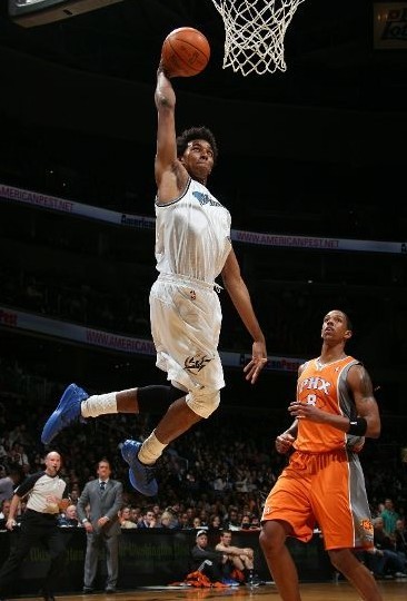 欧冠积分榜分析：小组晋级形势紧张,（欧冠积分解读：小组出线悬念丛生）