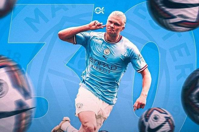 马刺半场4人得分上双，命中11记三分领先鹈鹕20分