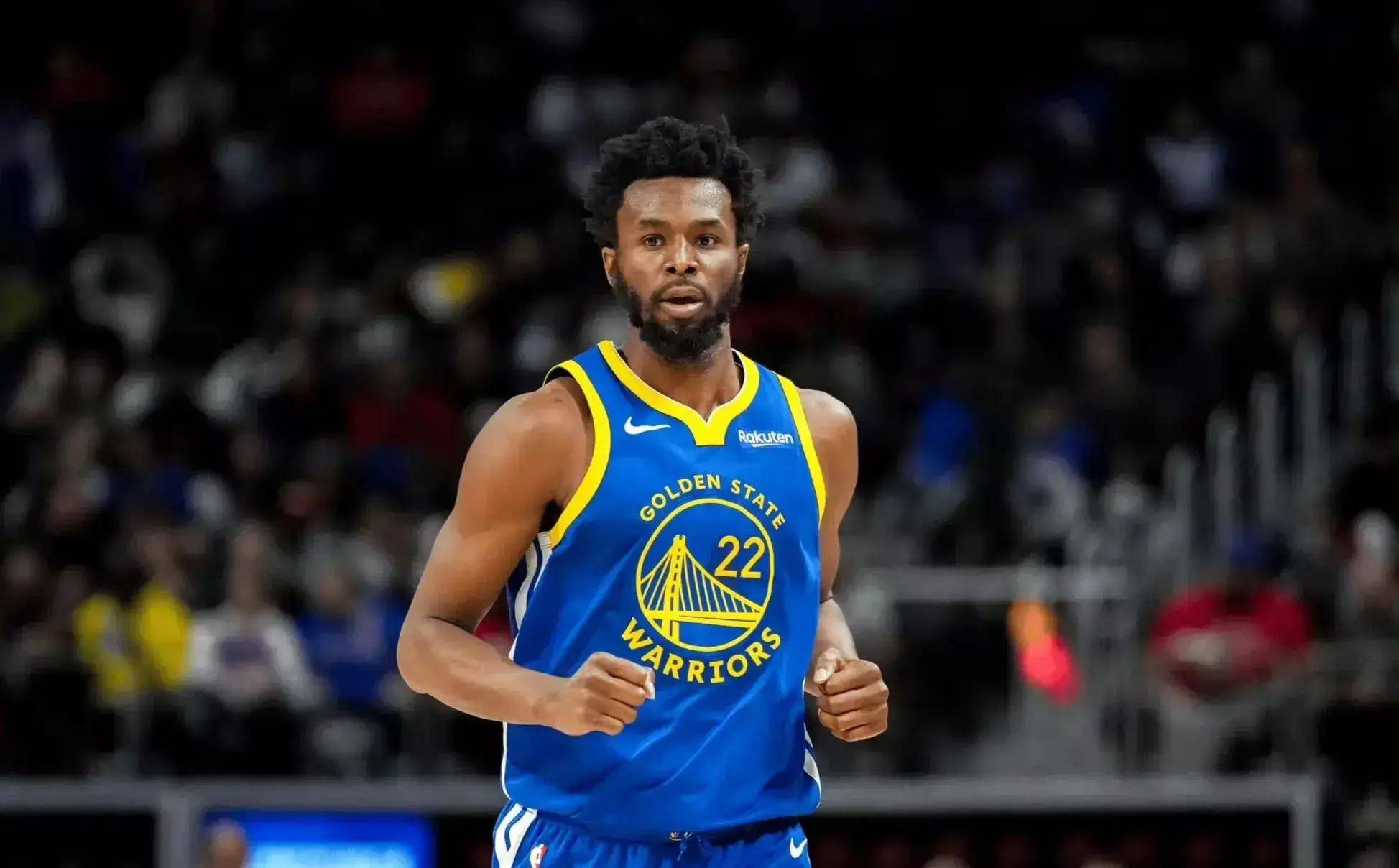 西班牙队球衣设计师：深蓝色致敬2010世界杯和伊涅斯塔绝杀球（西班牙队新球衣以深蓝致敬2010世界杯与伊涅斯塔绝杀）