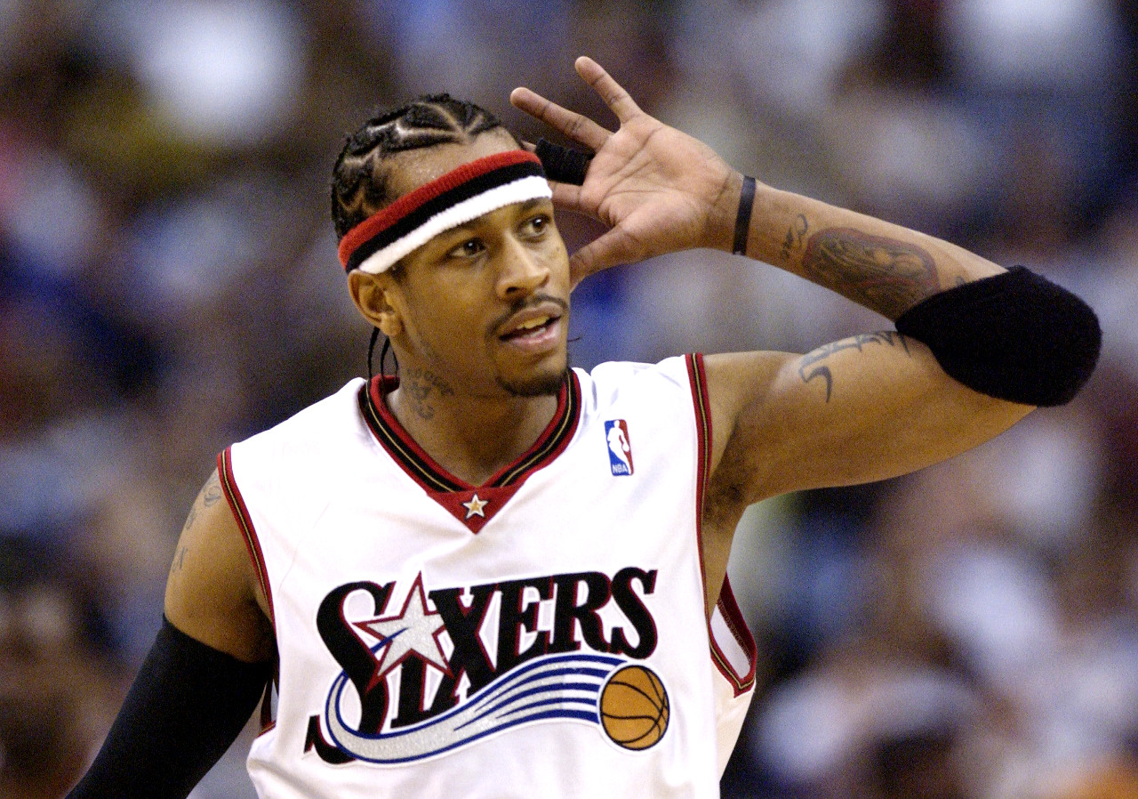 足球世界杯官方球票再次被抢空，黄牛疯狂加价（足球世界杯官方门票再度售罄，黄牛哄抬票价）