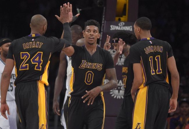 整场比赛场面踢的很是沉闷，越南虽然控球权更多但是...（比赛沉闷：越南控球占优却难破僵局）