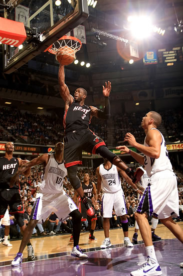 NBA新秀观察：状元秀首场表现,（状元首秀观察：NBA新秀第一战表现）